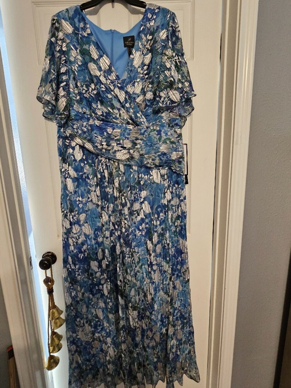 Adrianna Papell Blue Silver Foil Crinkle Ball Gown size 22W